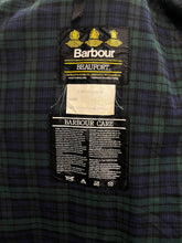 Carica l'immagine nel visualizzatore di Gallery, Barbour Beaufort - Sandstone - C46/117cm (XL)