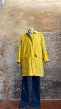 Carica l'immagine nel visualizzatore di Gallery, Impermeabile a campana - Burberrys' - 44