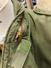 Carica l'immagine nel visualizzatore di Gallery, M65 Field Jacket (Medium/short)
