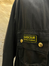 Carica l'immagine nel visualizzatore di Gallery, Barbour International C50/127cm - 3XL