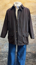 Carica l'immagine nel visualizzatore di Gallery, Barbour Beaufort vinaccia #2 C46/117cm