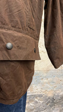 Carica l'immagine nel visualizzatore di Gallery, Barbour Beaufort c44/112cm (L/XL)