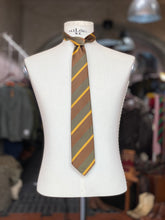 Carica l'immagine nel visualizzatore di Gallery, Cravatta regimental - Ugolini - 8,5 cm