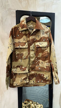 Carica l'immagine nel visualizzatore di Gallery, Military Jacket - Small