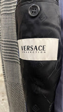 Carica l'immagine nel visualizzatore di Gallery, 3 bottoni Glen Check - Versace - 52