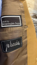 Carica l'immagine nel visualizzatore di Gallery, 2 bottoni - Prada - 50