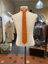 Carica l'immagine nel visualizzatore di Gallery, Cravatta tinta unita arancione - Prochownick - 7,8 cm