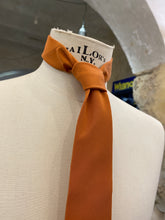 Carica l'immagine nel visualizzatore di Gallery, Cravatta tinta unita arancione - Prochownick - 7,8 cm