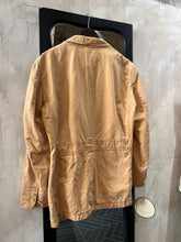 Carica l'immagine nel visualizzatore di Gallery, Capalbio 3 bottoni - 48/50