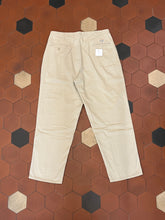 Carica l'immagine nel visualizzatore di Gallery, Polo Chino - W35