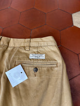 Carica l'immagine nel visualizzatore di Gallery, Polo Chino - W36
