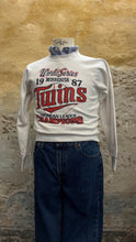 Carica l'immagine nel visualizzatore di Gallery, Felpa Minnesota Twin's anni '80 - XS/S