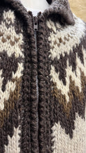 Carica l'immagine nel visualizzatore di Gallery, Maglione artigianale con zip anni '70/'80 - M