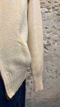 Carica l'immagine nel visualizzatore di Gallery, Maglione Benetton anni '70 - S