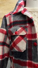 Carica l'immagine nel visualizzatore di Gallery, Woolrich plaid anni '60 - S/M