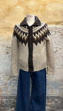 Carica l'immagine nel visualizzatore di Gallery, Maglione artigianale con zip anni '70/'80 - M