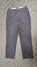 Carica l'immagine nel visualizzatore di Gallery, Polo Chino - Preston - W33