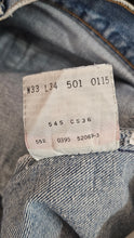 Carica l'immagine nel visualizzatore di Gallery, Levi's 501XX - Made in USA - 40 cm
