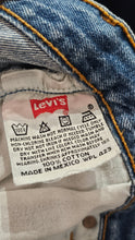 Carica l'immagine nel visualizzatore di Gallery, Levi's 501 - Made in Mexico - 39 cm