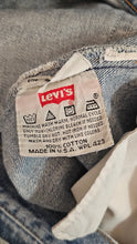 Carica l'immagine nel visualizzatore di Gallery, Levi's 501XX - Made in USA - 40 cm
