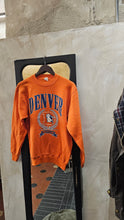 Carica l&#39;immagine nel visualizzatore di Gallery, Denver Broncos - Made in USA - S/M
