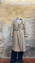 Carica l&#39;immagine nel visualizzatore di Gallery, Trench con cintura - Christian Dior
