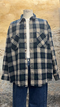 Carica l'immagine nel visualizzatore di Gallery, Overshirt lana St. Johns Bay - 2XL
