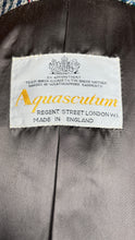 Carica l&#39;immagine nel visualizzatore di Gallery, Cappotto tweed scozzese - Aquascutum - 52
