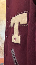 Carica l&#39;immagine nel visualizzatore di Gallery, Varsity Jacket - L
