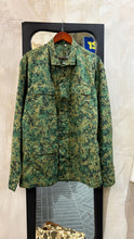 Carica l'immagine nel visualizzatore di Gallery, Camo Singapore - L/XL
