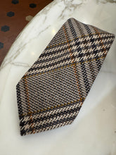 Carica l'immagine nel visualizzatore di Gallery, Cravatta in cashmere Roxburgh - cm 10
