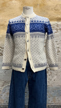 Carica l'immagine nel visualizzatore di Gallery, Cardigan donna finlandese - M
