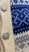 Carica l'immagine nel visualizzatore di Gallery, Cardigan donna finlandese - M

